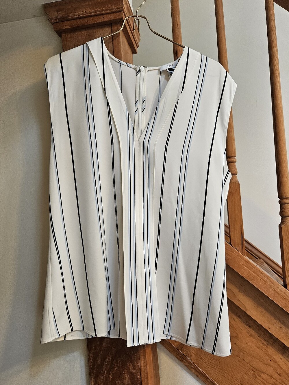 Lewit Silk White And Navy Striped Sleeveless Blouse Small